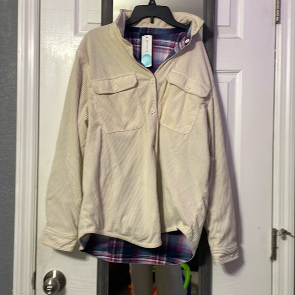 Coffeeshop Corduroy Fleece Reversible Shacket Off-White - Picture 1 of 3